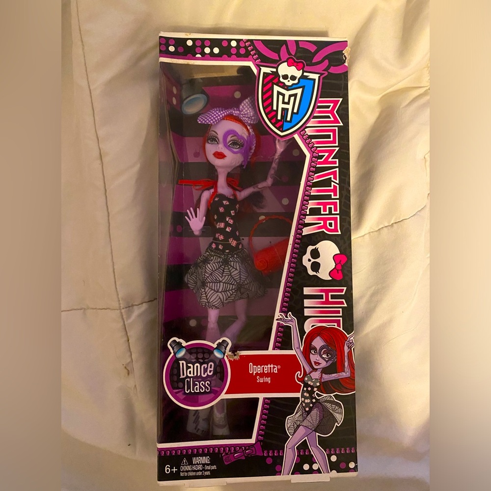 Monster High Operetta Doll Dance Class